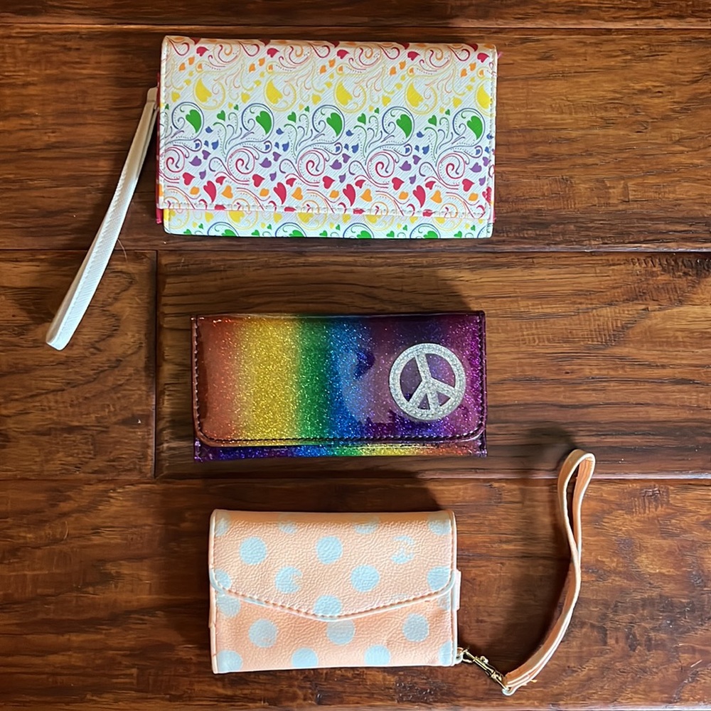 3 Girls Faux Leather Wallets. Snap Closure with Interior Sections Pockets.